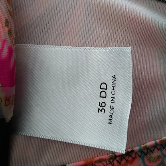 Share & Shore Navy Peach Floral Halter Bikini Top Size 36DD - Picture 6 of 10